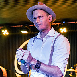 Concert at Stage Music Cafe - Photo by Lúcia Yvanyi #luciaivanyiphoto